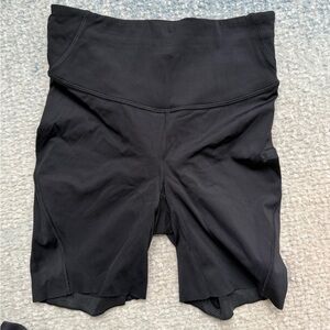Lululemon Women's Black High-Waisted Shorts